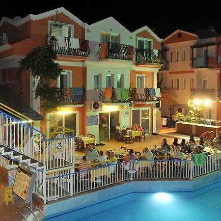 Magic Tulip Hotel