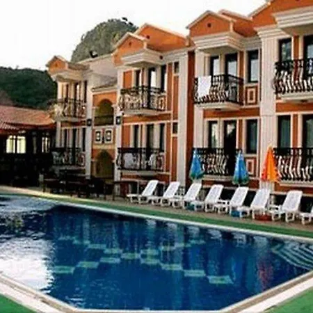 Magic Tulip Hotel